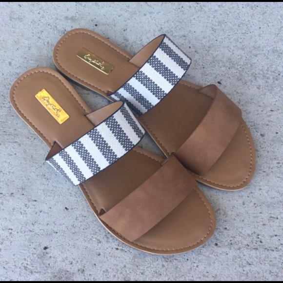 ⭐️ Nude Slip on Sandals, Flats - Picture 4 of 4